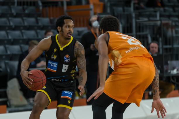 并以限制内 并以限制内